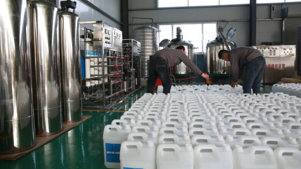 车用尿素溶液加什么能达到冰点-35℃不冻